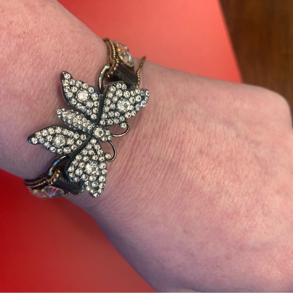 100% authentic Gucci butterfly fixer upper!